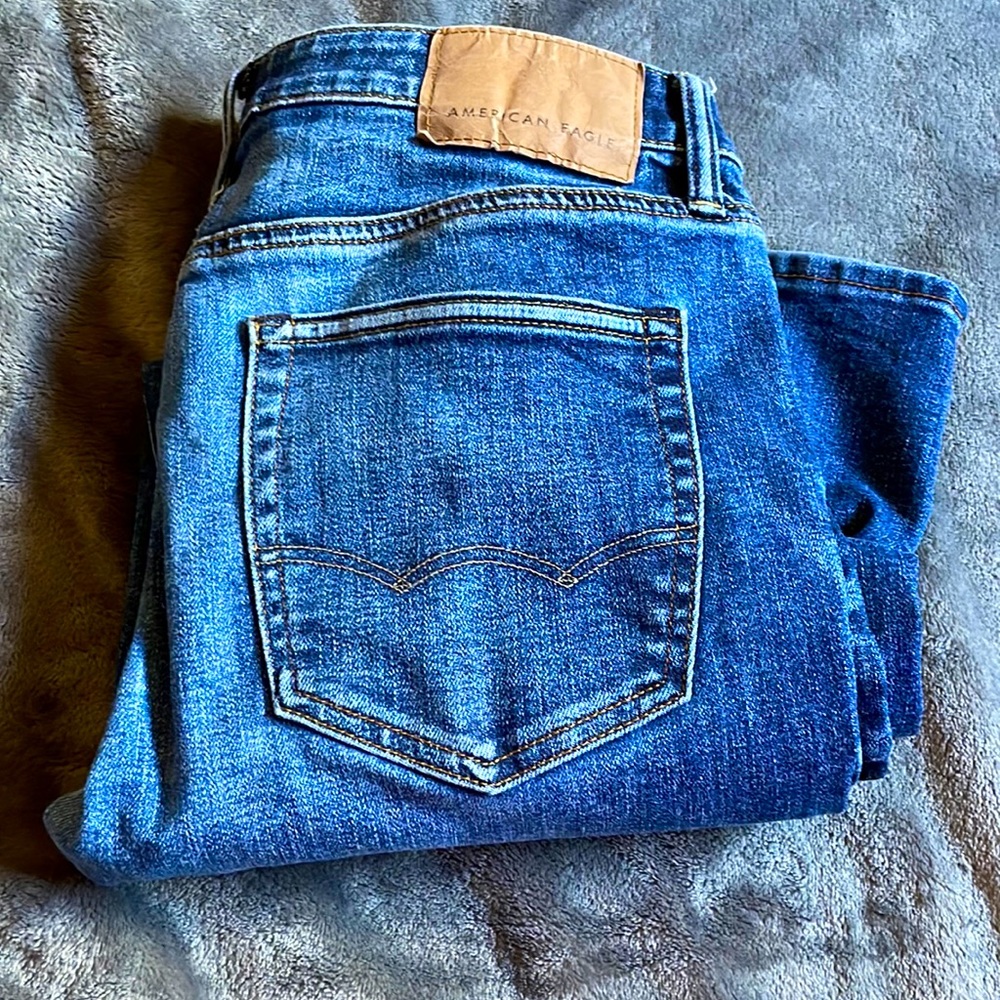 American eagle blue jeans